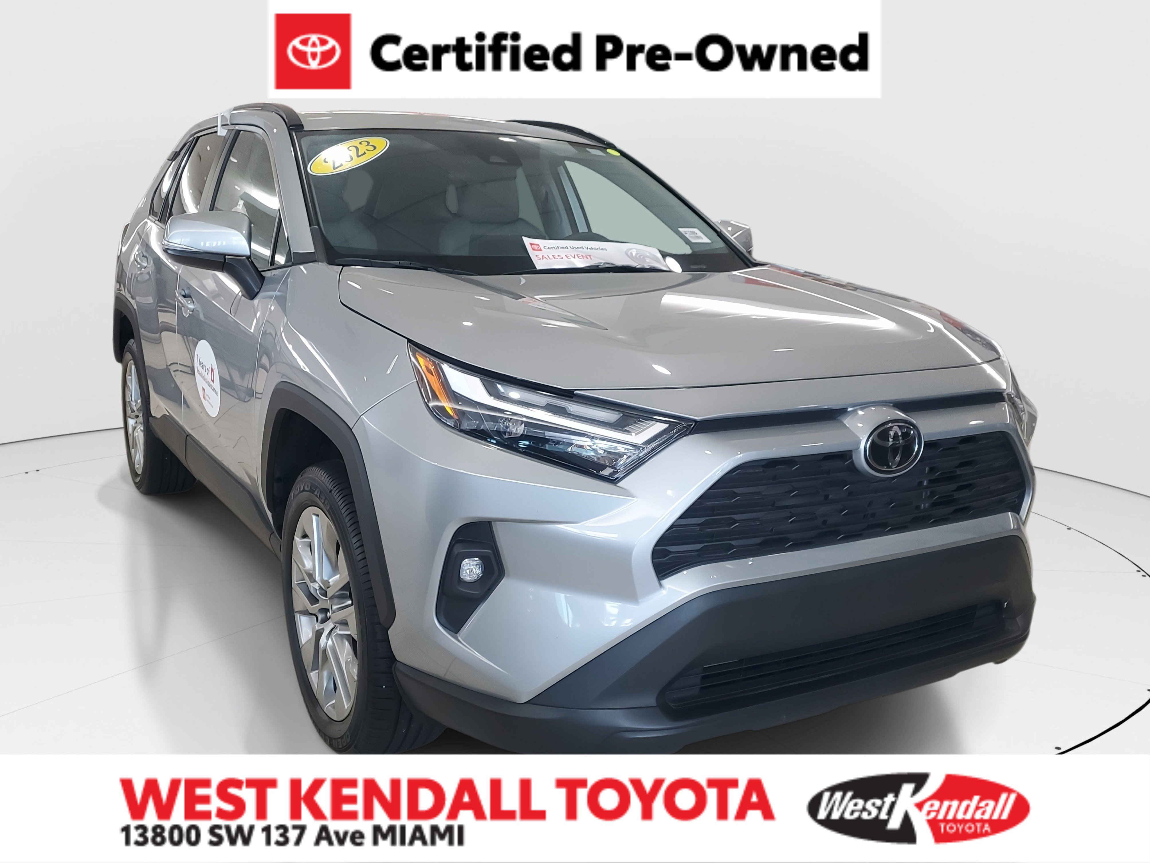 Used 2023 Toyota RAV4 XLE Premium image 1
