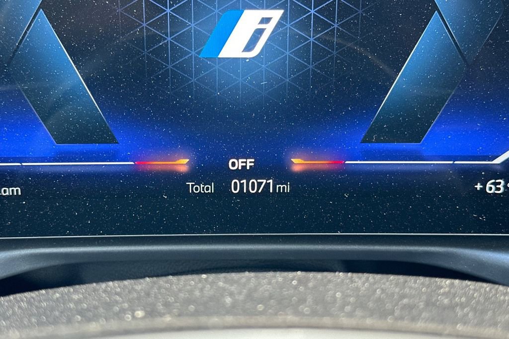 Used 2025 BMW i4 eDrive40 w/ M Sport Package image 29