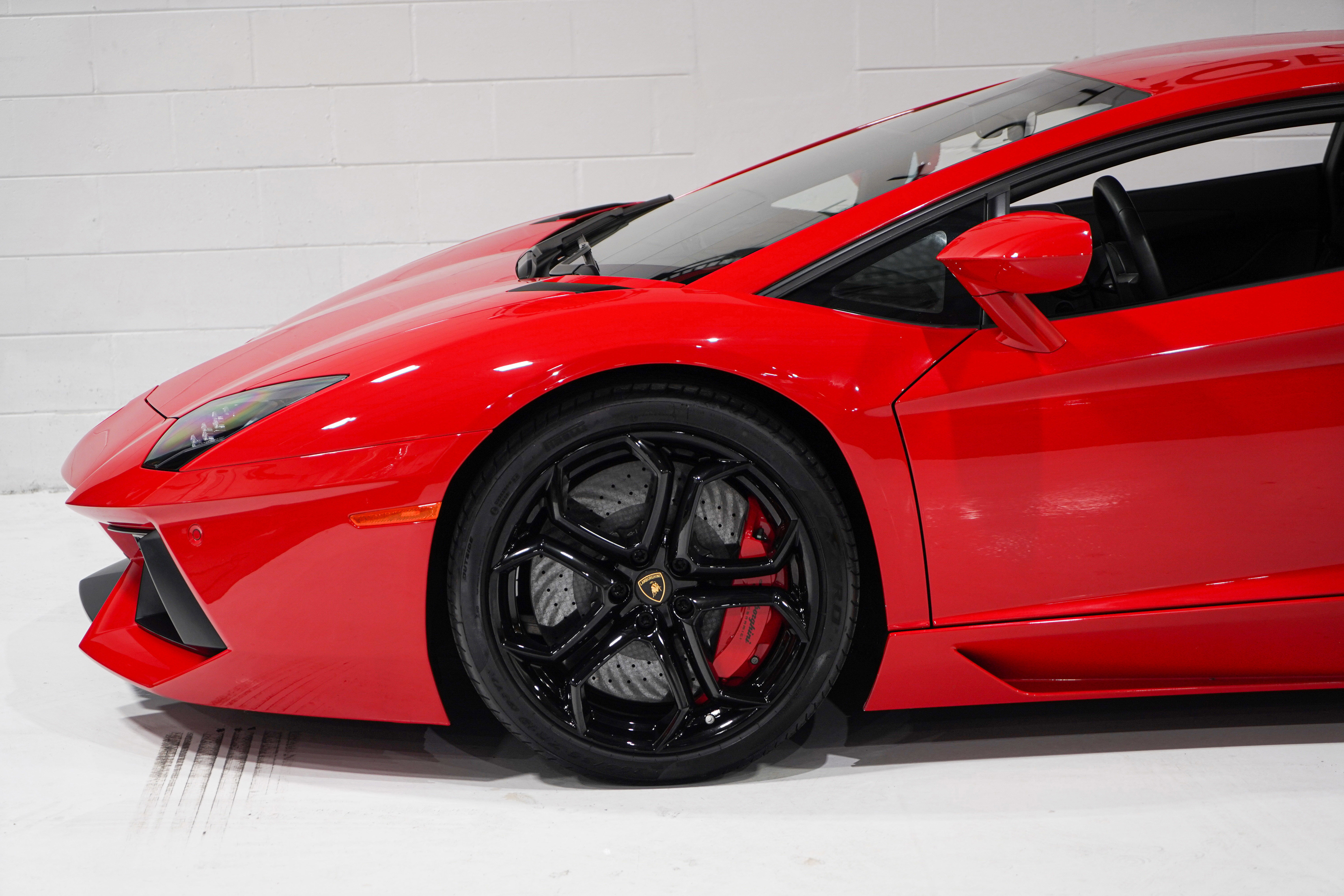 Used 2015 Lamborghini Aventador LP 700-4 AWD/4WD image 34