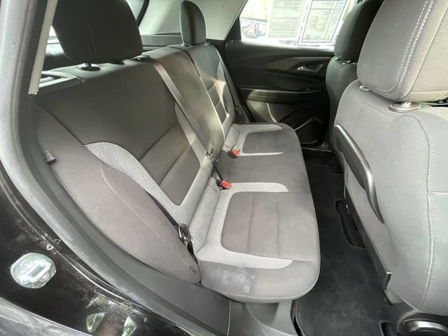 Used 2023 Chevrolet TrailBlazer LS FWD image 24