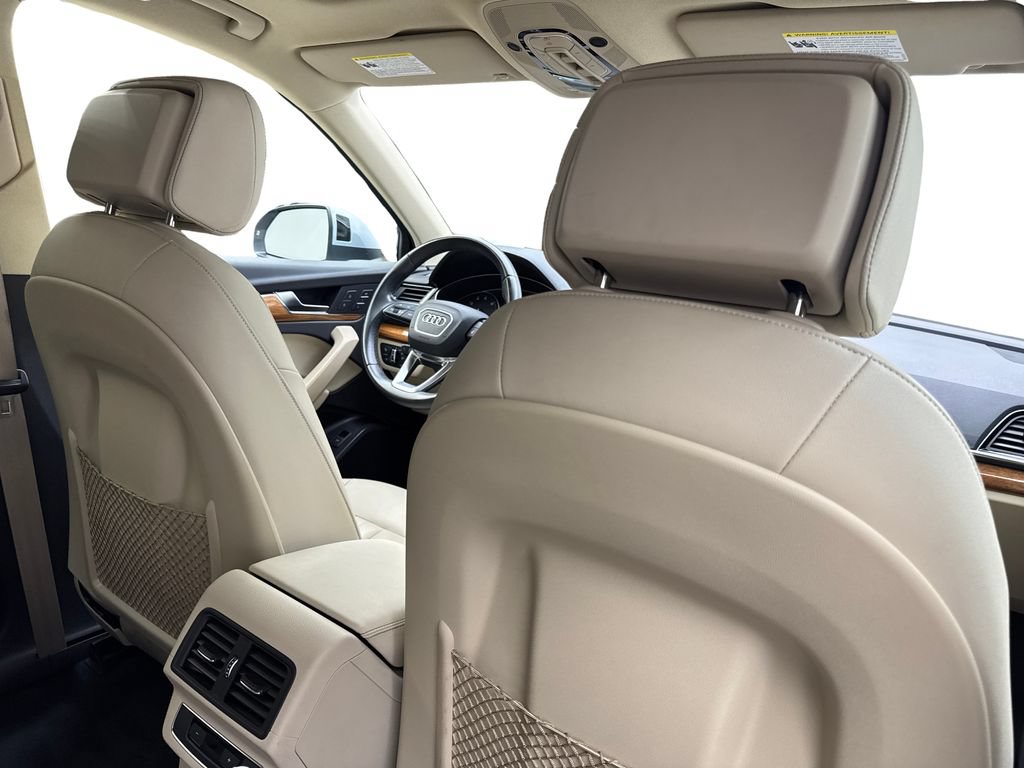 Used 2023 Audi Q5 2.0T Premium w/ Convenience Package AWD/4WD image 42