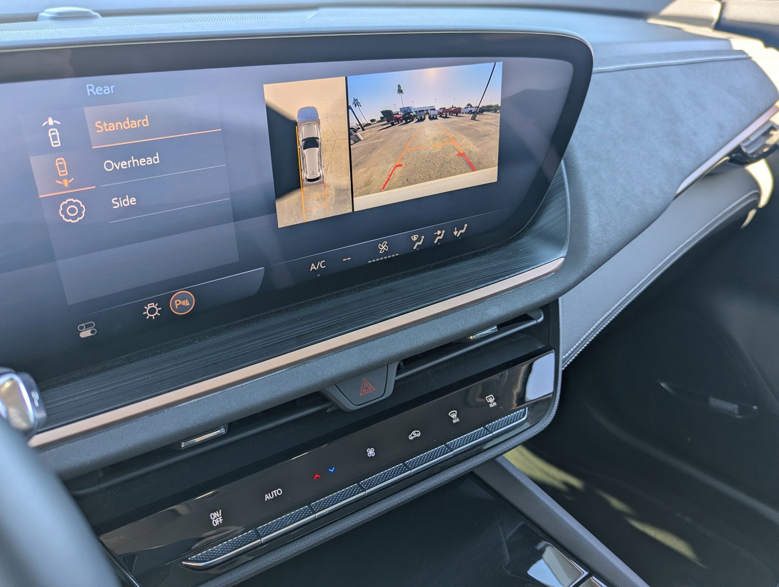 Certified 2025 Buick Envision Sport Touring image 27