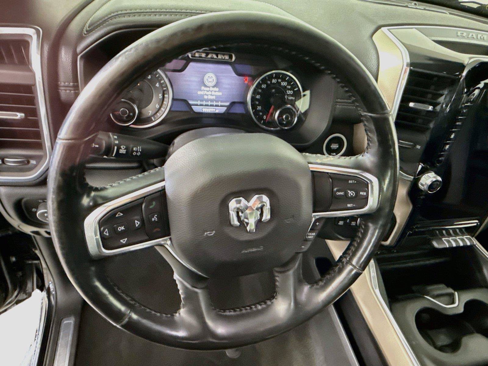 Used 2019 RAM 1500 Laramie AWD/4WD image 14