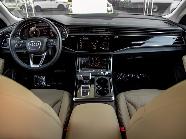 Used 2024 Audi Q8 Premium Plus AWD/4WD image 20