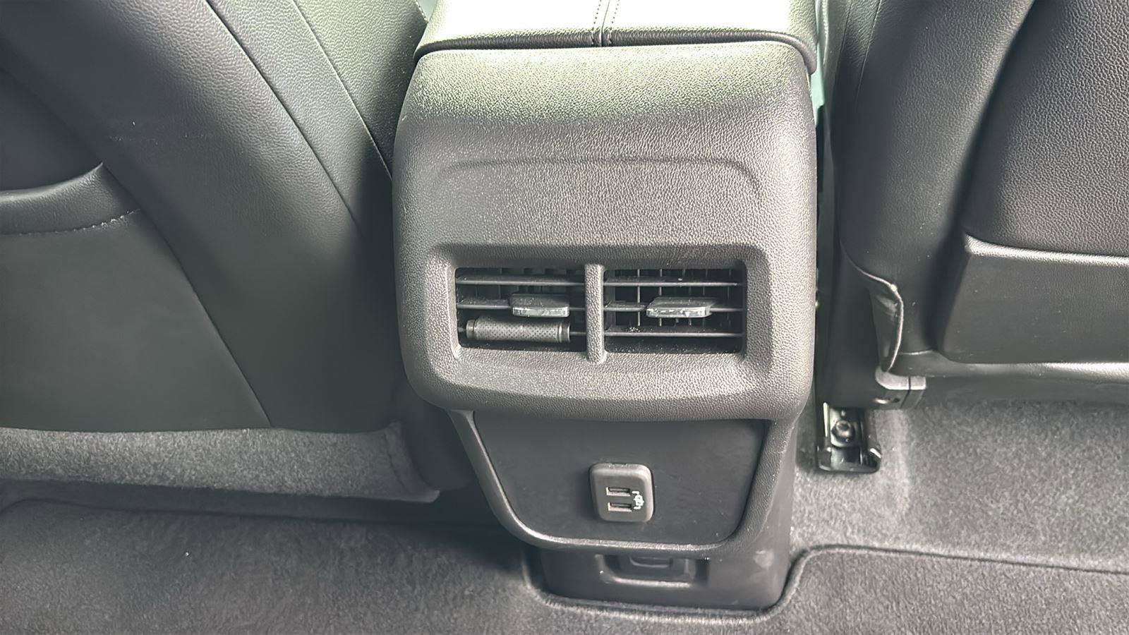 Certified 2024 GMC Terrain SLT w/ Elevation Edition AWD/4WD image 21