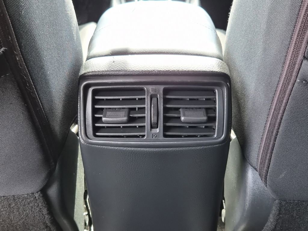 Used 2017 Nissan Rogue S image 14