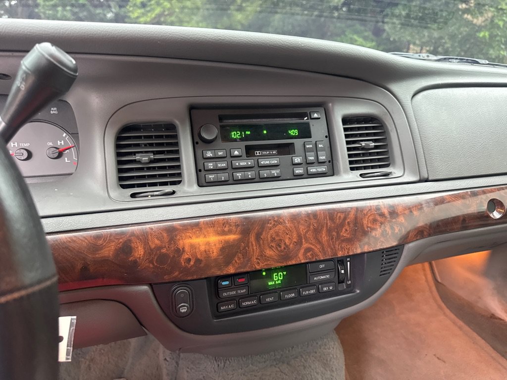 Used 2005 Mercury Grand Marquis LS RWD image 15