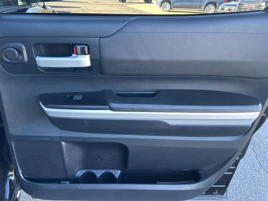 Used 2015 Toyota Tundra SR5 w/ SR5 Upgrade Package image 26