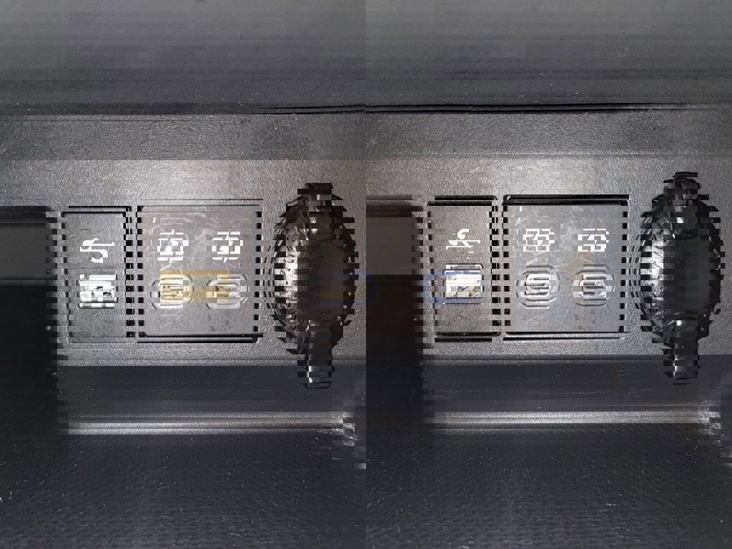 Certified 2025 Toyota Highlander XLE image 25