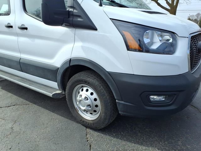 Certified 2023 Ford Transit 250 Low Roof AWD w/ Exterior Upgrade Package image 4