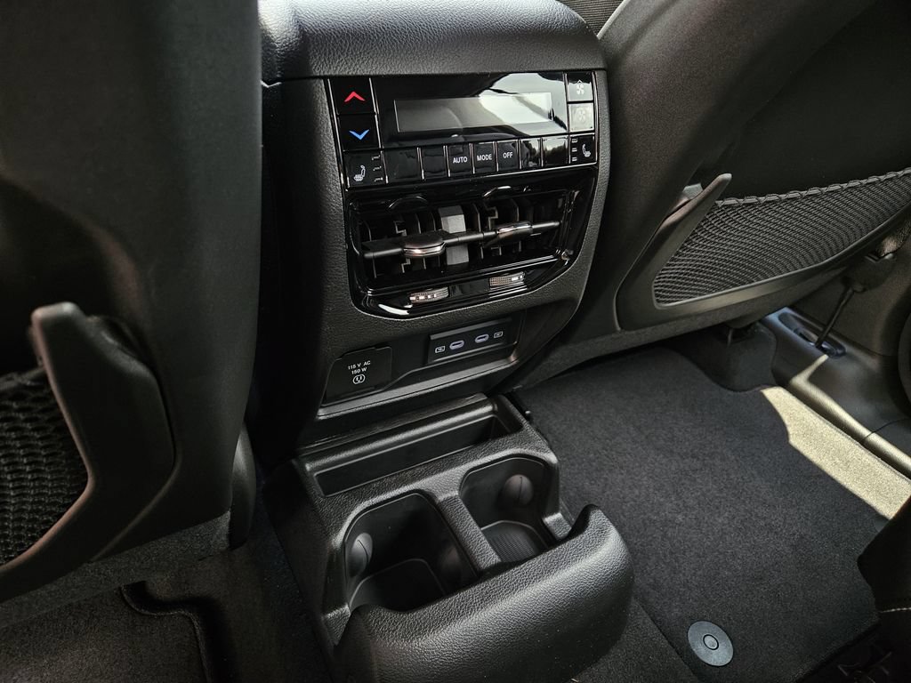 New 2026 Jeep Grand Cherokee L Limited AWD/4WD image 11
