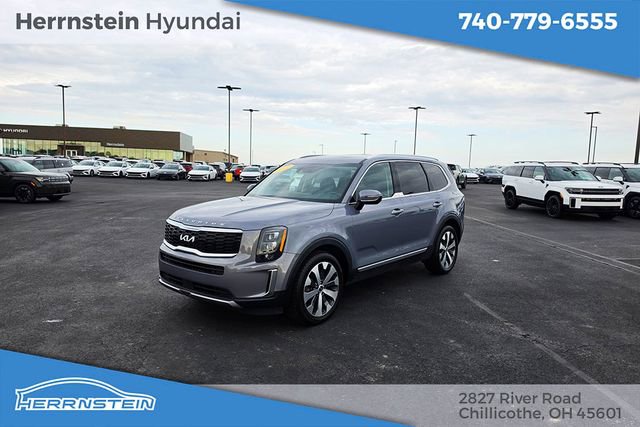 Used 2022 Kia Telluride EX w/ EX Premium Package AWD/4WD image 3