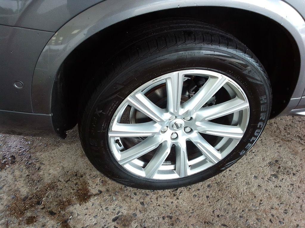 Used 2017 Volvo XC90 T6 Momentum w/ Vision Package AWD/4WD image 32