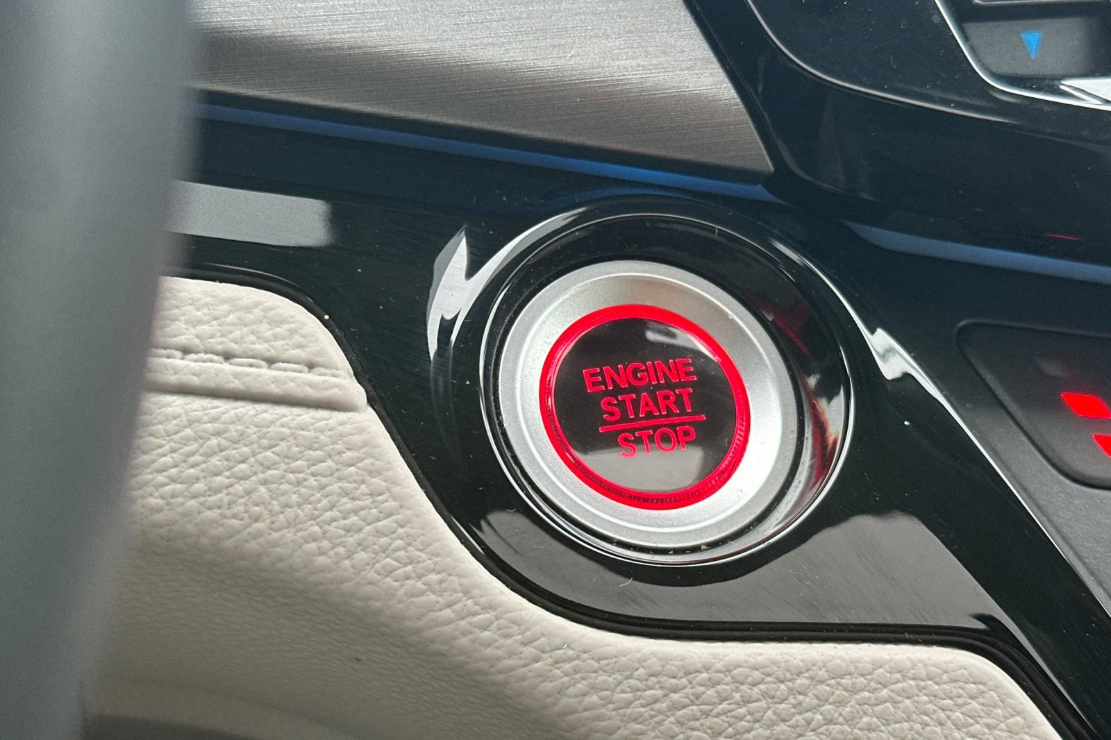 Certified 2025 Honda Odyssey Touring image 35