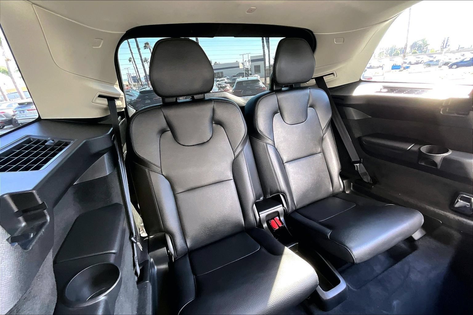 Used 2025 Volvo XC90 B6 Plus w/ Protection Package Premier AWD/4WD image 27