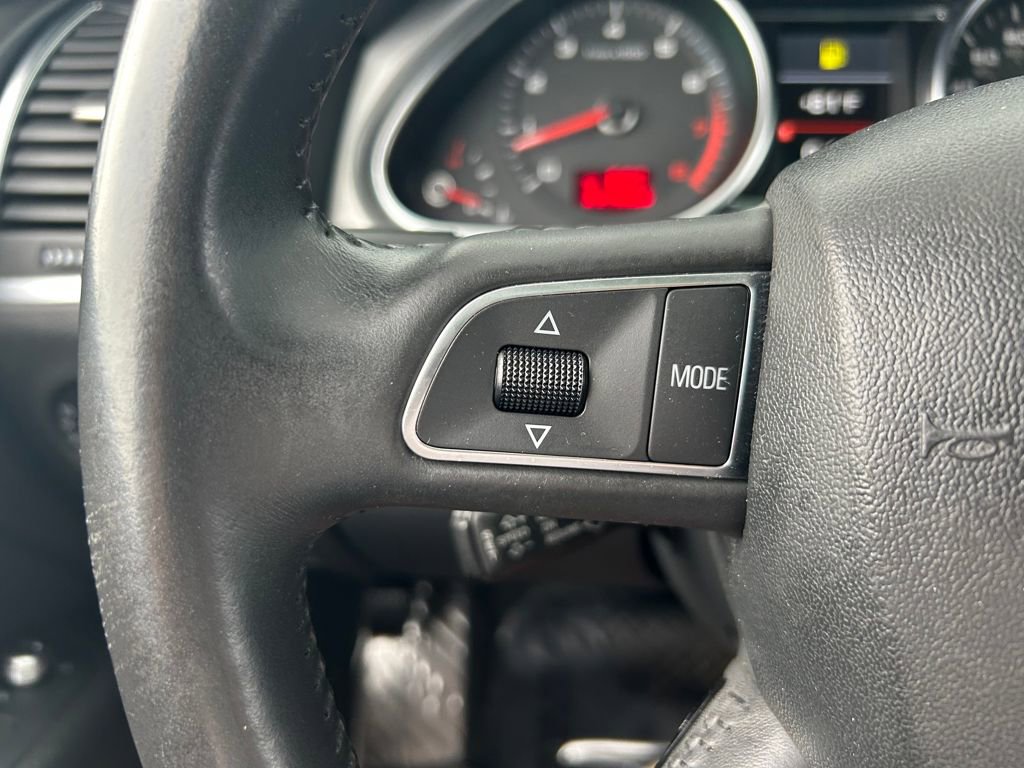 Used 2011 Audi Q7 3.0T Premium Plus image 17