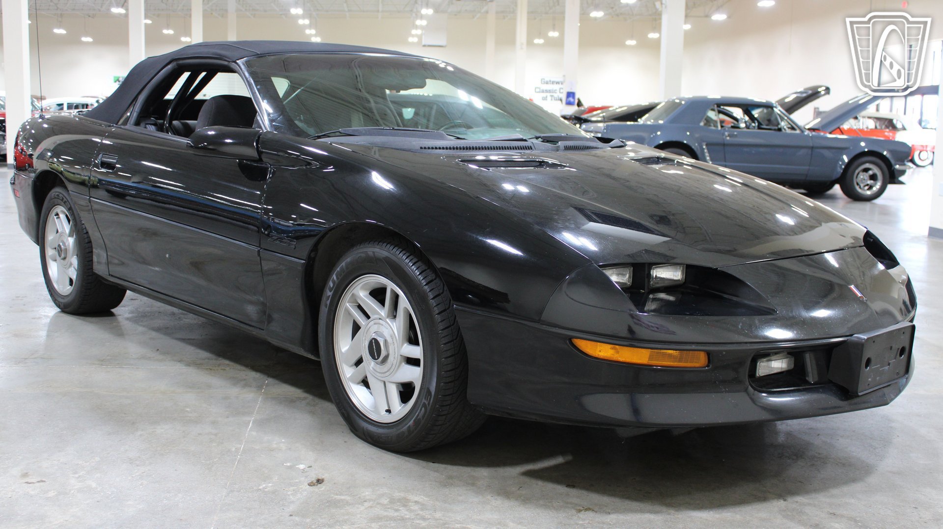 Used 1995 Chevrolet Camaro Z28 RWD image 38