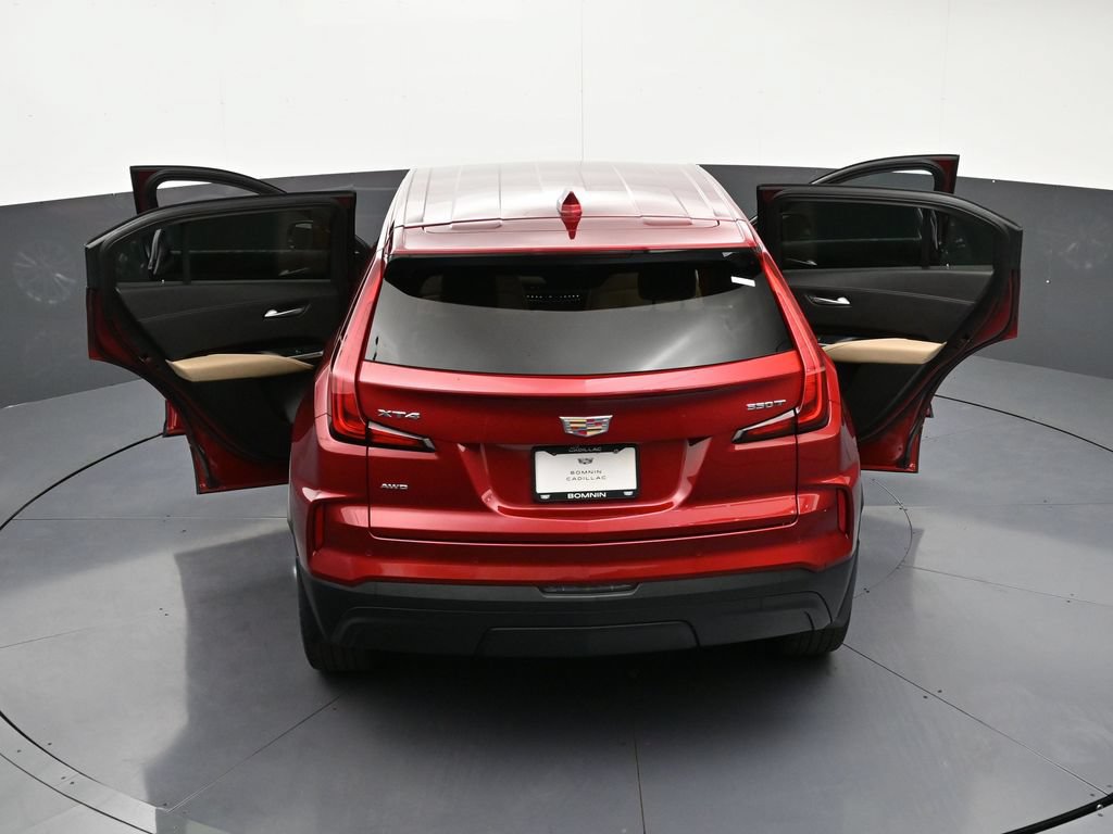 Used 2024 Cadillac XT4 Luxury w/ Cold Weather Package AWD/4WD image 36