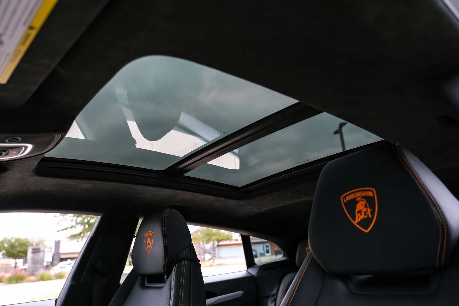 Used 2020 Lamborghini Urus image 5