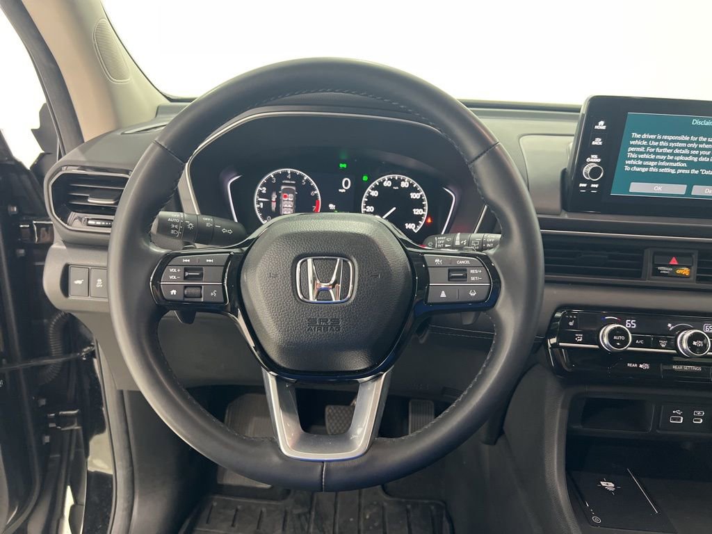 Used 2025 Honda Pilot EX-L image 10