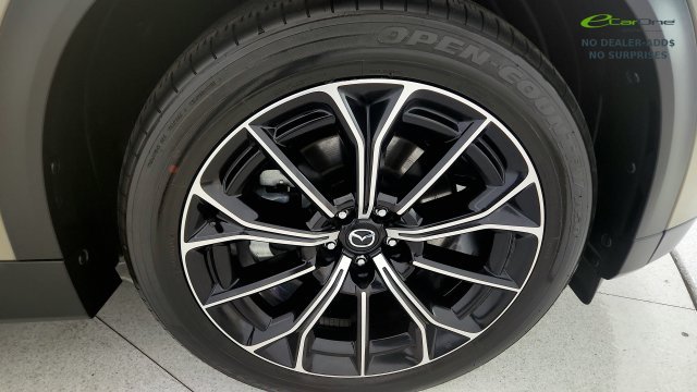 Used 2025 MAZDA CX-70 Plug-In Hybrid w/ Premium Plus AWD/4WD image 81