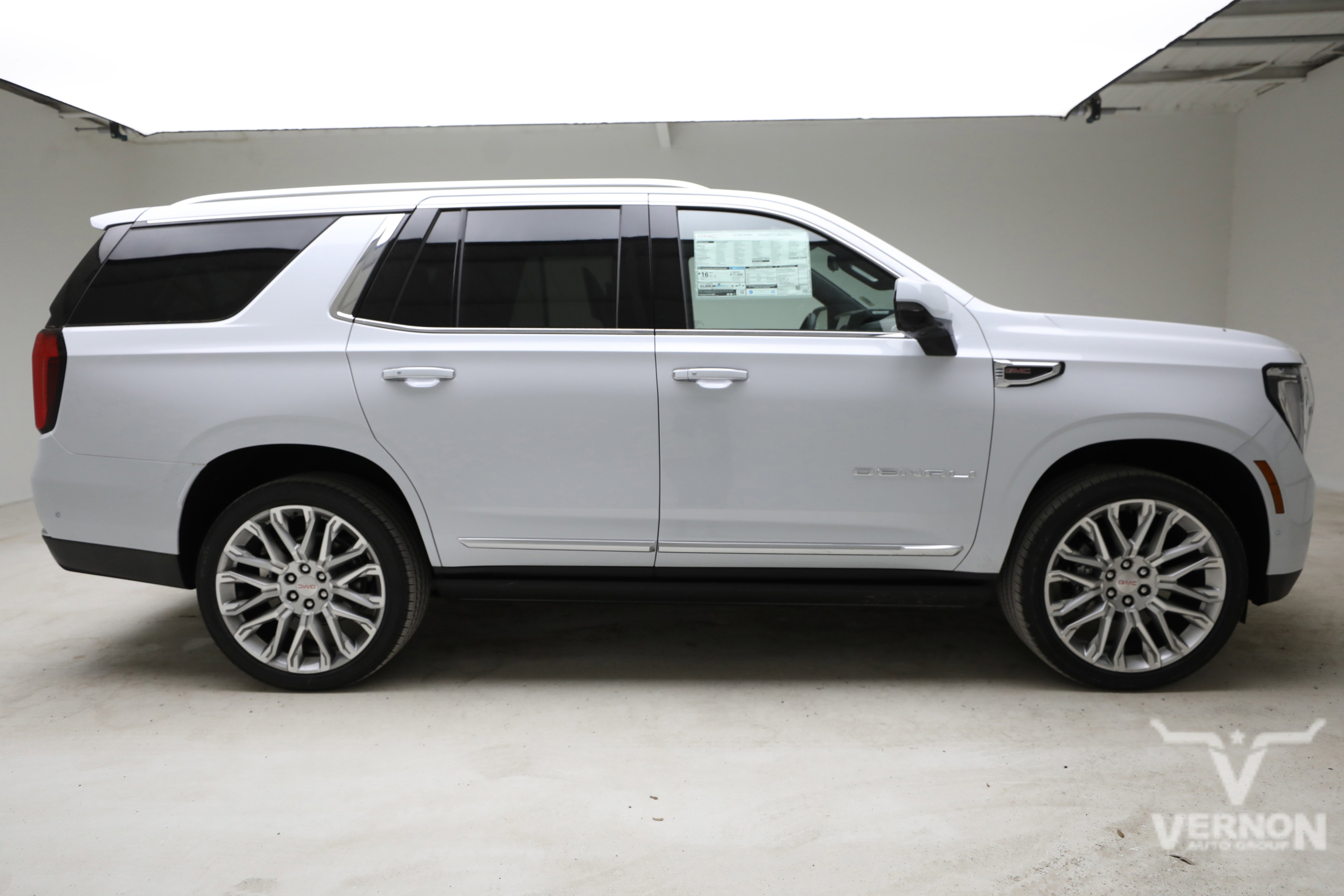 New 2026 GMC Yukon Denali w/ Denali Reserve Package AWD/4WD image 6
