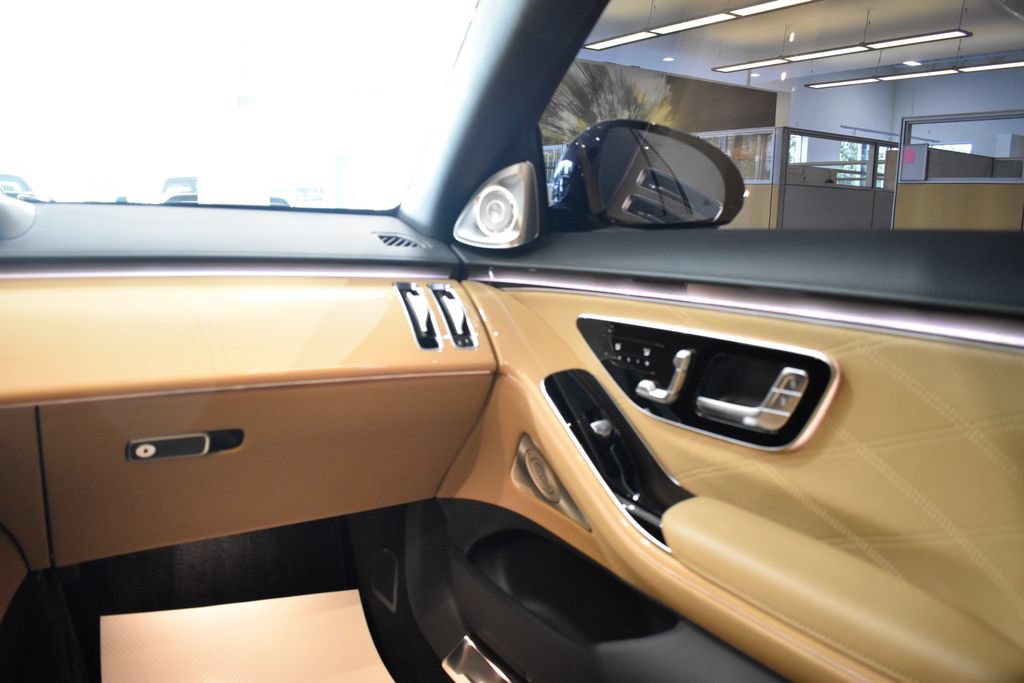 Certified 2023 Mercedes-Benz Maybach S 680 4MATIC image 24