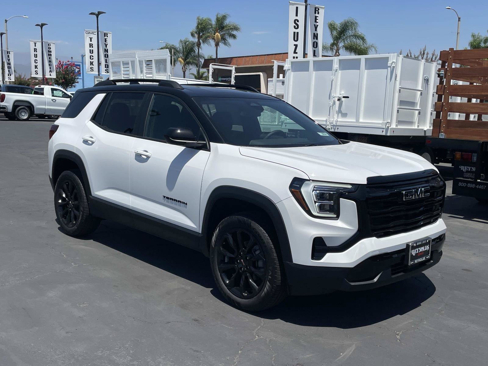 New 2026 GMC Terrain Elevation w/ Black Edition FWD image 3