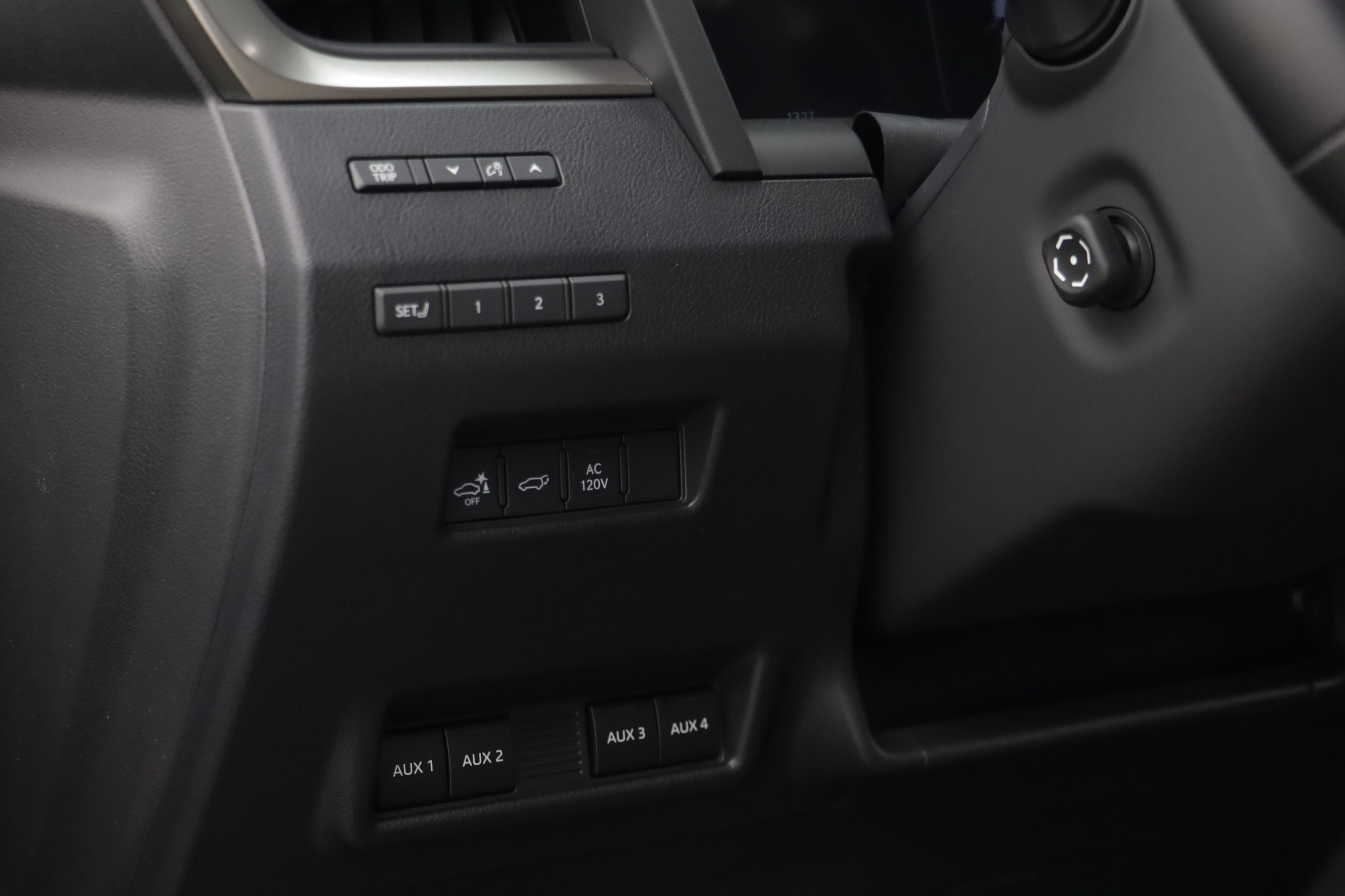 Used 2026 Lexus GX 550 AWD/4WD image 7