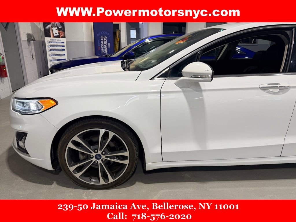 Used 2020 Ford Fusion Titanium image 3
