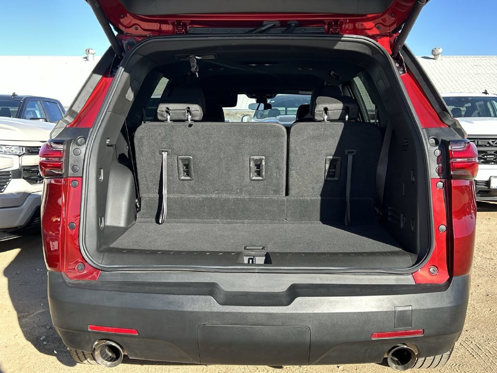Certified 2023 Chevrolet Traverse LT FWD image 31