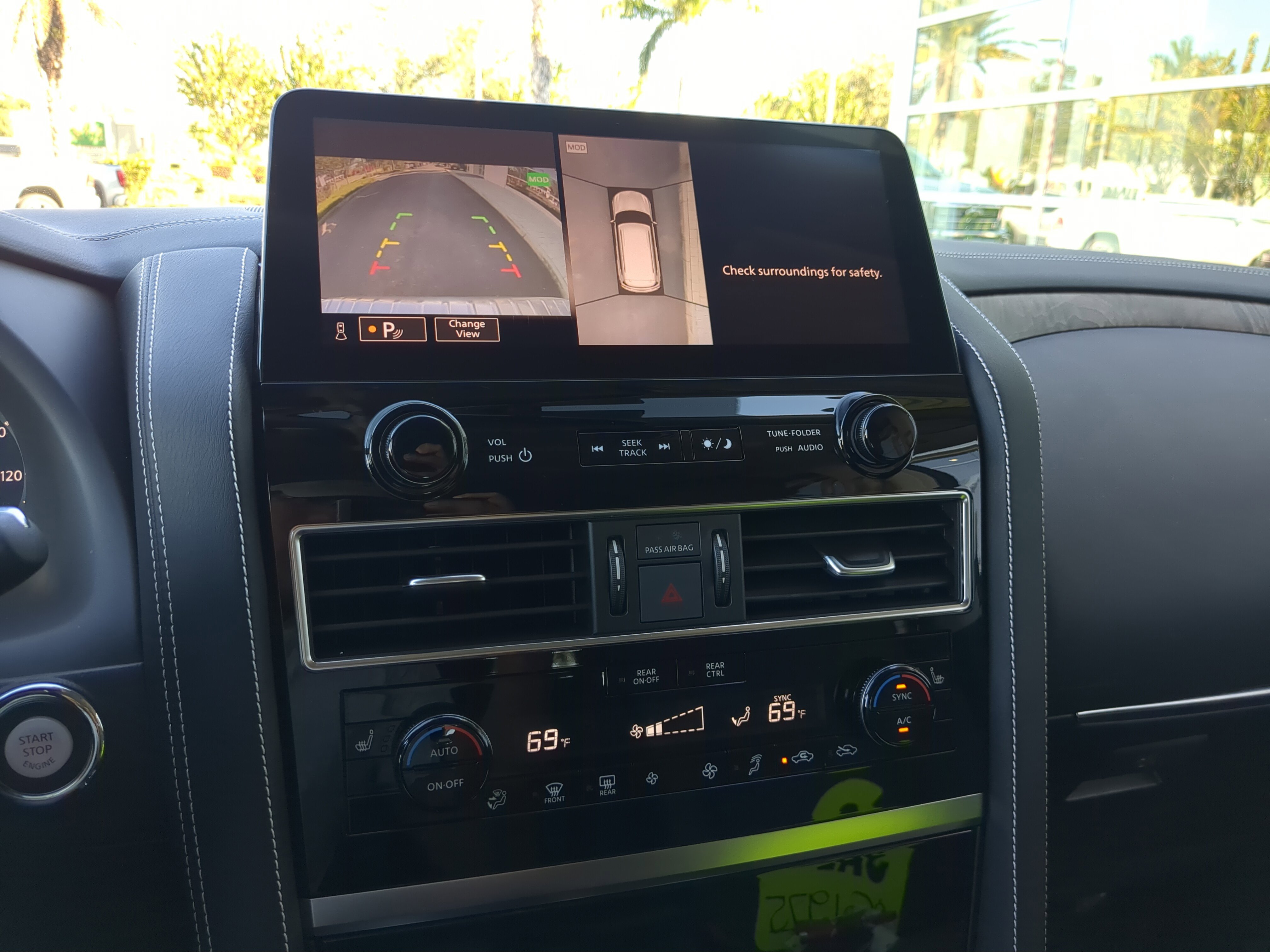 Certified 2024 INFINITI QX80 Premium Select w/ Cargo Package image 22