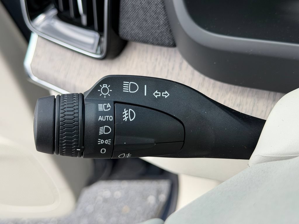 New 2026 Volvo XC90 B6 Ultra AWD/4WD image 30