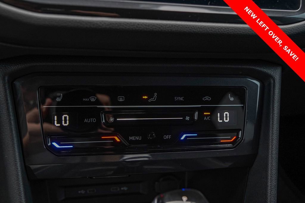 Used 2024 Volkswagen Tiguan SE R-Line image 16