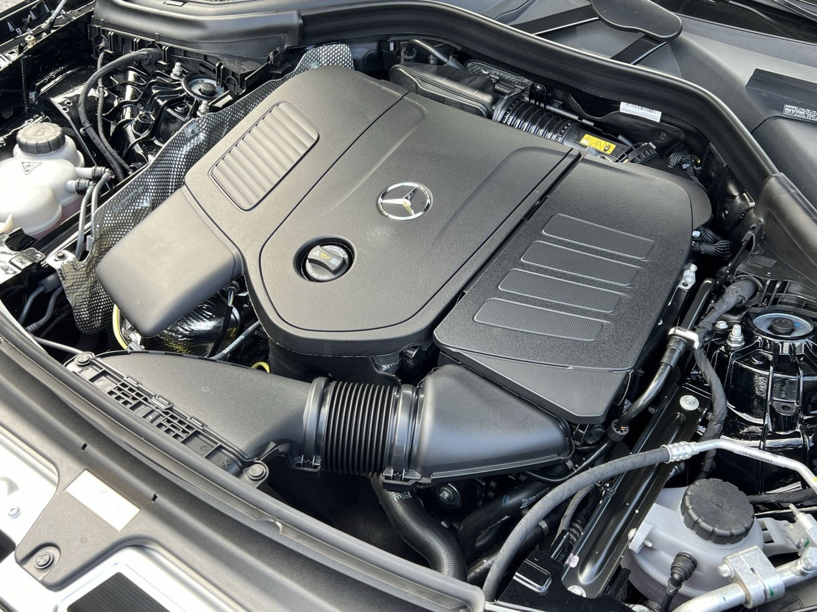 Used 2026 Mercedes-Benz GLC 300 4MATIC image 27