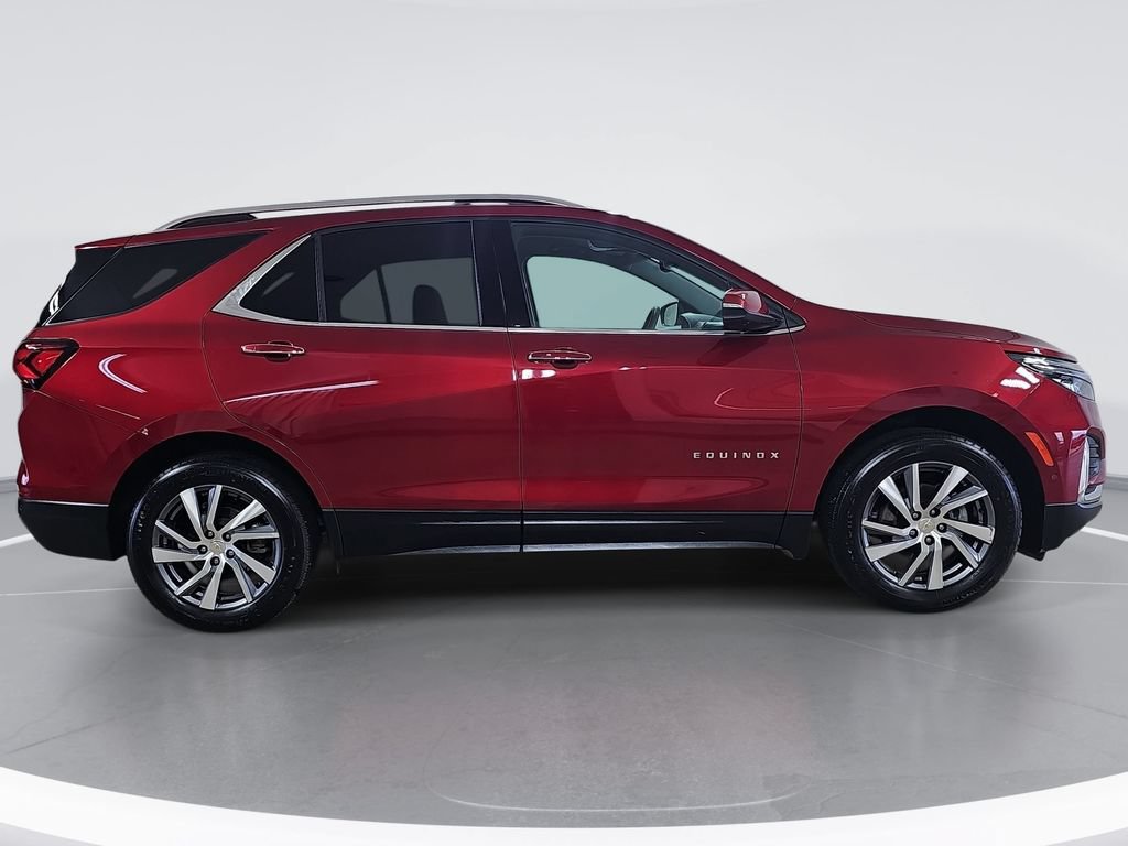 Certified 2024 Chevrolet Equinox Premier AWD/4WD image 2