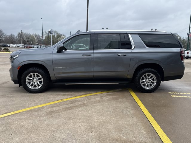 Used 2021 Chevrolet Suburban LS w/ Driver Alert Package image 12