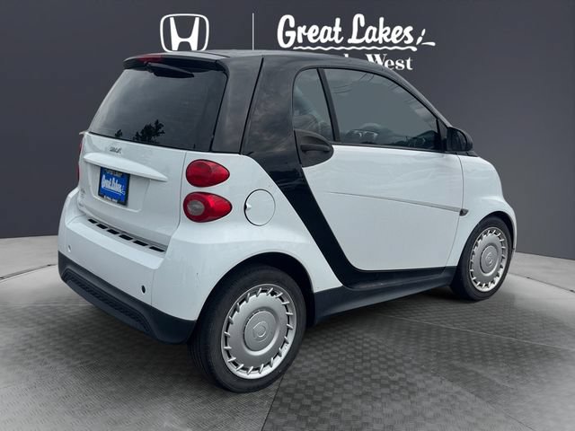 Used 2015 smart fortwo pure RWD image 5