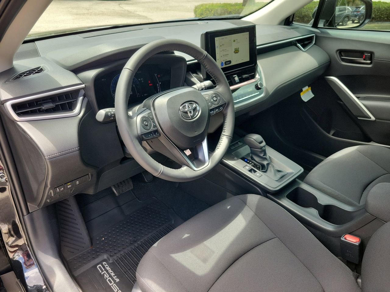 Used 2026 Toyota Corolla Cross LE w/ Moonroof Package FWD image 15