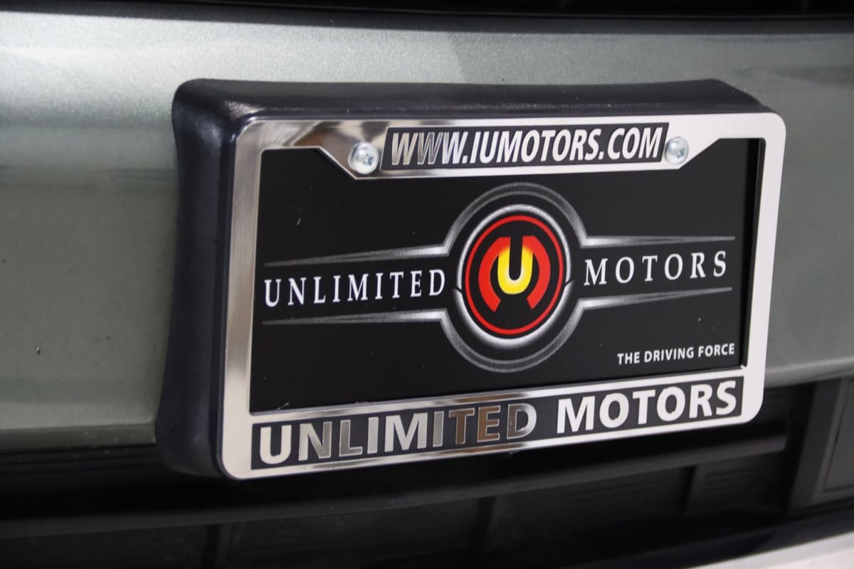 Used 2023 Chevrolet Suburban Premier AWD/4WD image 29
