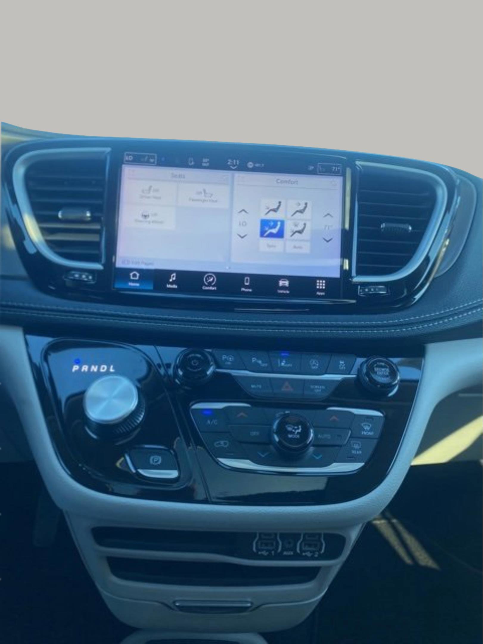 Used 2023 Chrysler Pacifica Touring-L image 23