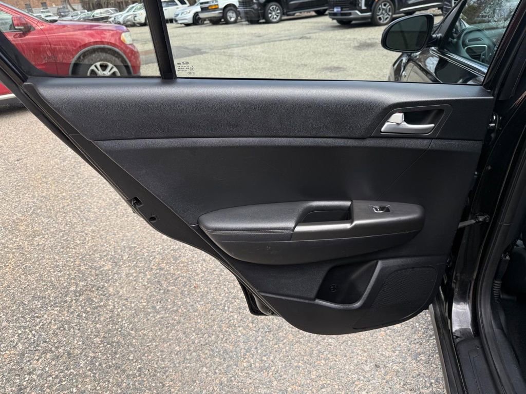 Used 2018 Kia Sportage LX image 15