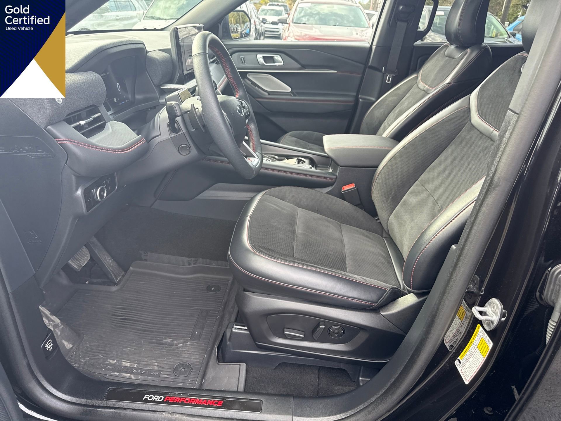 Certified 2025 Ford Explorer ST image 12