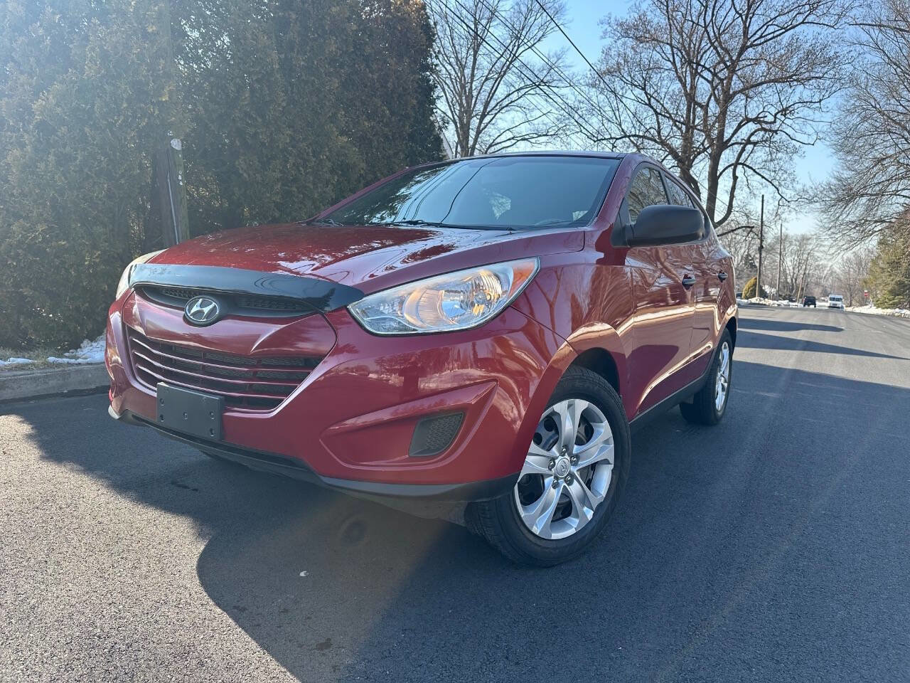 Used 2013 Hyundai Tucson GL FWD image 2