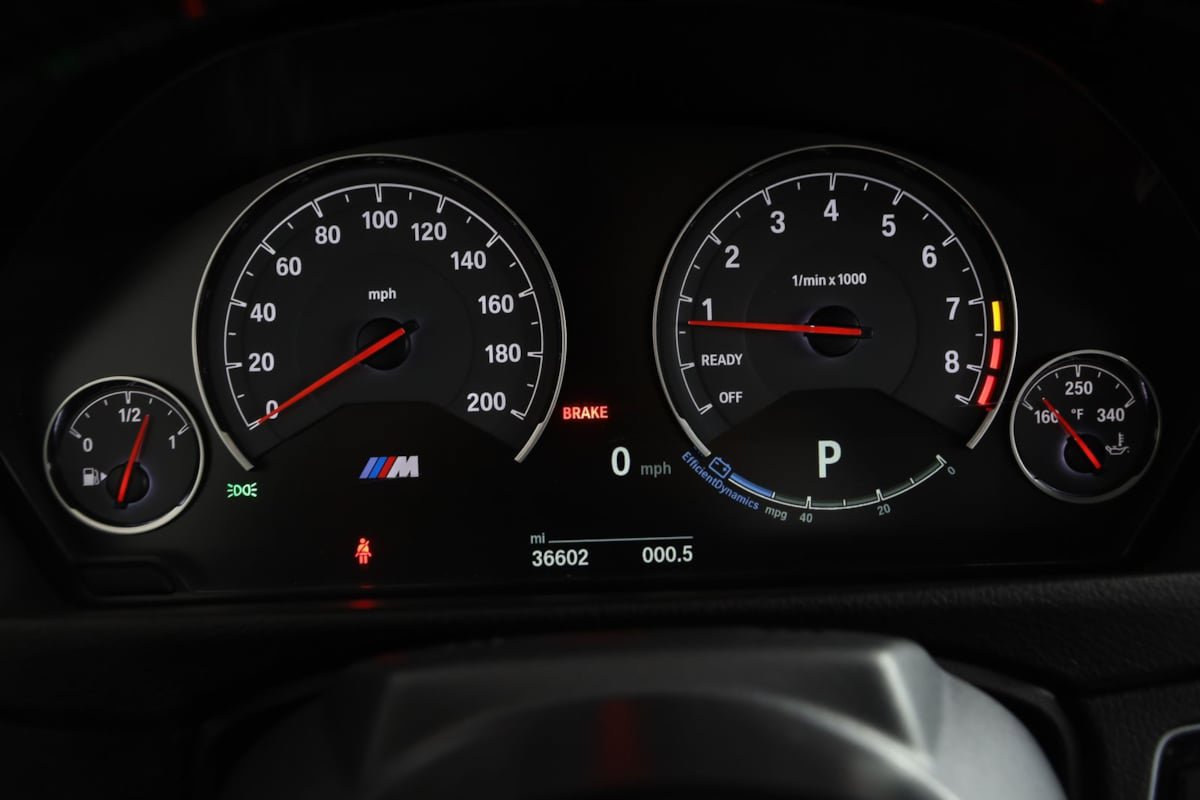 Used 2019 BMW M4 Convertible w/ Competition Package RWD image 25
