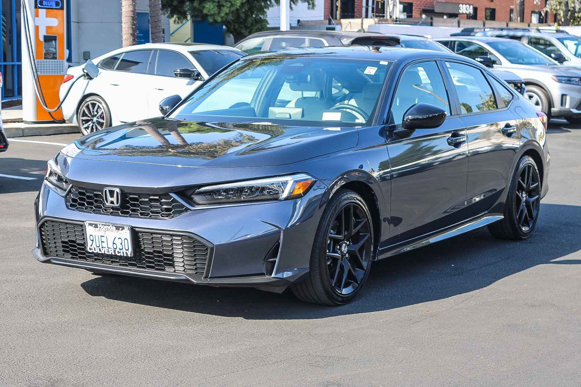 Certified 2025 Honda Civic Sport image 3