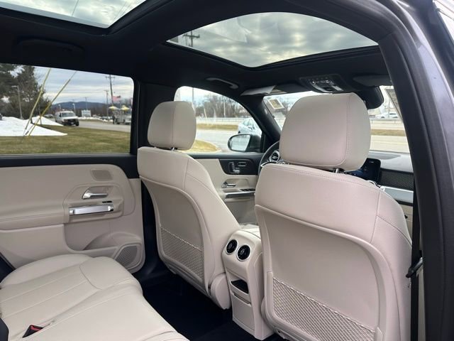New 2026 Mercedes-Benz GLB 250 4MATIC image 23