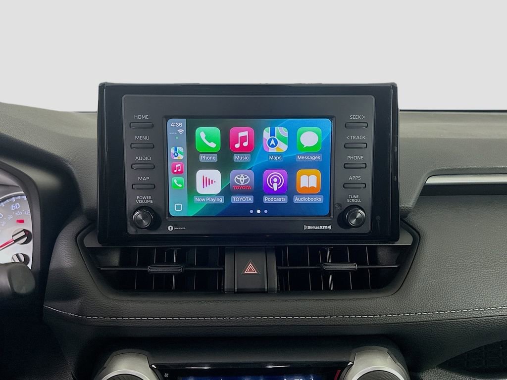 Used 2022 Toyota RAV4 LE image 15