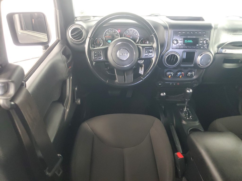 Used 2018 Jeep Wrangler Unlimited Sport w/ Connectivity Group AWD/4WD image 14