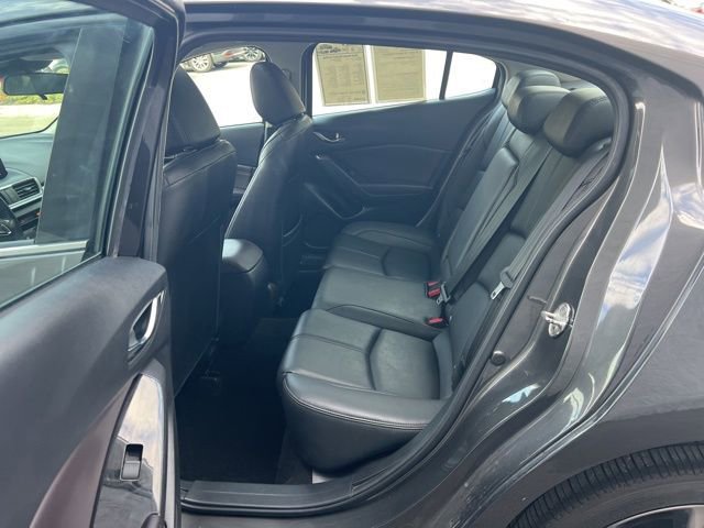 Used 2018 MAZDA MAZDA3 Touring image 32